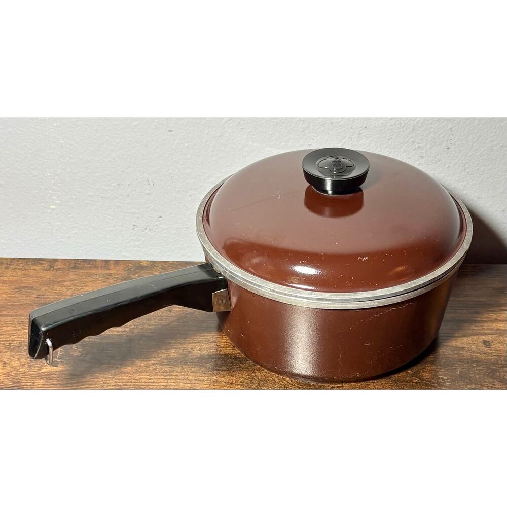 Vintage 1970s Club Aluminum Brown 3 Qt Sauce Pan/ Stock Pot with Lid